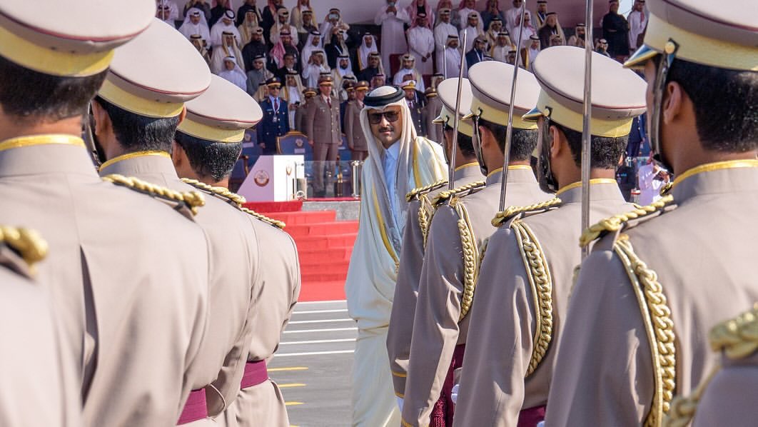 ما ذخرنا للنهار الكبير إلا كبير .. 
كلما تقبل مغيره يوقّف توّها ،، 

#تميم_المجد