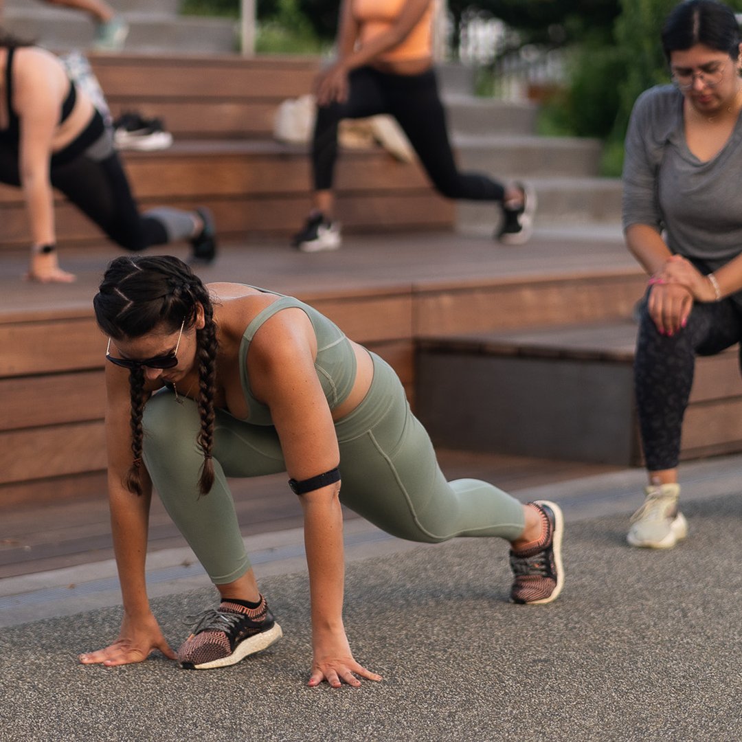 Pier Fitness 2025 is on! Join us Tuesdays now–Aug 26, 6–8:30PM at City Stage in Polk Bros Park 🎉 Get moving with Rush Hour Cardio w/ Diane &amp; unwind with Sunset Yoga w/ Robert, all for FREE! 💪🌇 Learn more: bit.ly/3Vaqe5G
