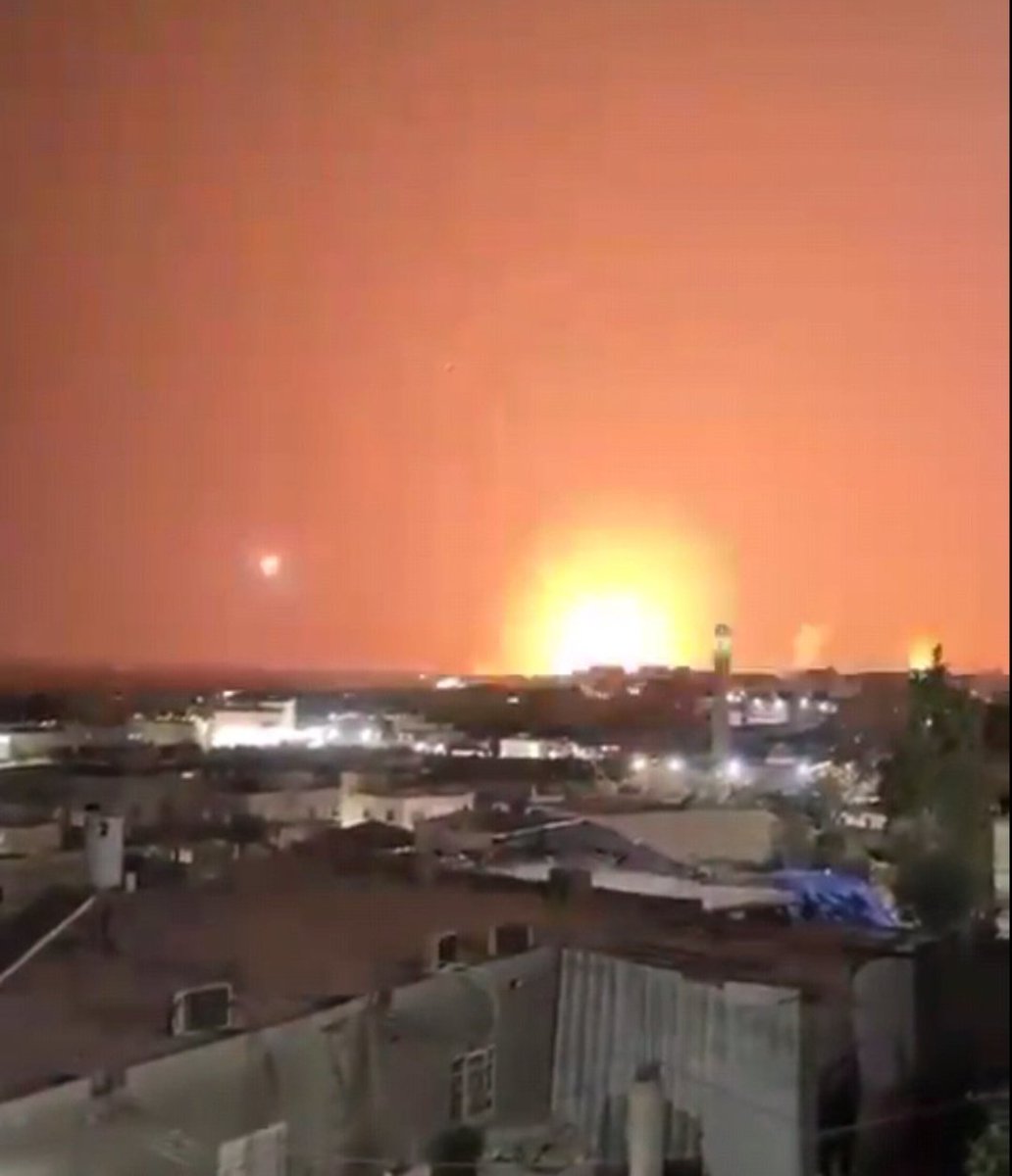 ایران

العدیده هوايي اډه مو په بشپړه توګه ویجاړه کړه.