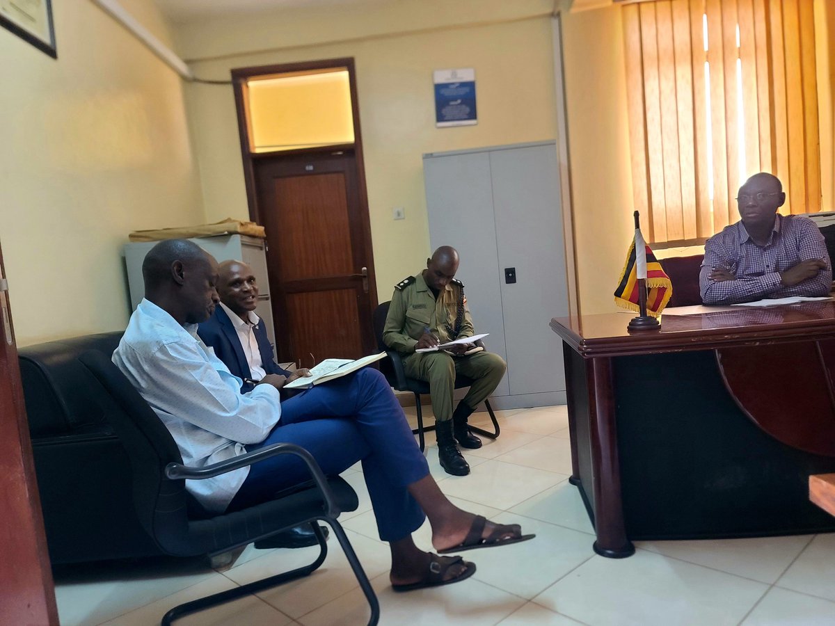 ROSACUg's tweet image. Today, the executive team of @ROSACUg paid a courtesy visit to the Directorate of Traffic and Road Safety as a follow-up to the recently concluded Uganda Road Safety Conference 2025.
The meeting featured meaningful discussions at advancing road safety in Uganda.
#RoadSafetyUg