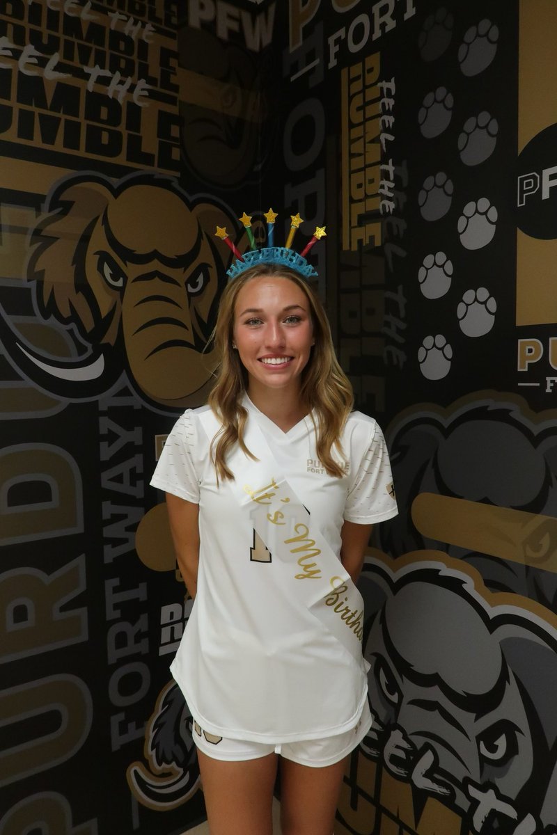 MastodonWSoccer's tweet image. Happy birthday to newly minted Junior forward Morgan Gallagher 🎂🎁🎉 We hope you have an amazing day!