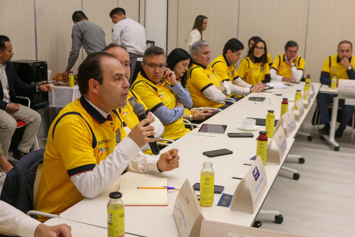 Este espacio busca impulsar la creación de empresas innovadoras, fortalecer el talento, atraer inversión y generar empleo. 

Conectamos educación, innovación y sector productivo para construir un Ecuador más competitivo y sostenible.