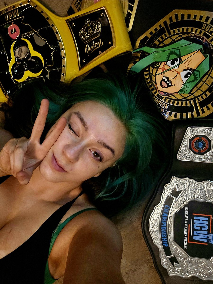 あなたのヒーロー Airica-Demia UwU. 👉😉 tweet media