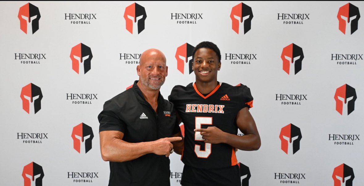 Brandon ( BJ) Dixon Jr (@brandondixon_jr) on Twitter photo Got the opportunity to spend sometime with my guy <a href="/RussHeidiSLC/">Russ and Heidi Phillips🏈</a> down in Conway Arkansas on my official visit in Hendrix’s🟠⚪️
#warriors Got the opportunity to spend sometime with my guy <a href="/RussHeidiSLC/">Russ and Heidi Phillips🏈</a> down in Conway Arkansas on my official visit in Hendrix’s🟠⚪️
#warriors