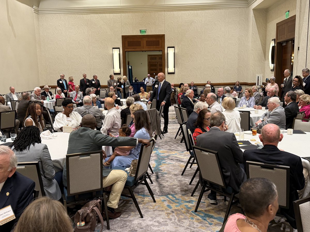 Trey Apffel tweet media