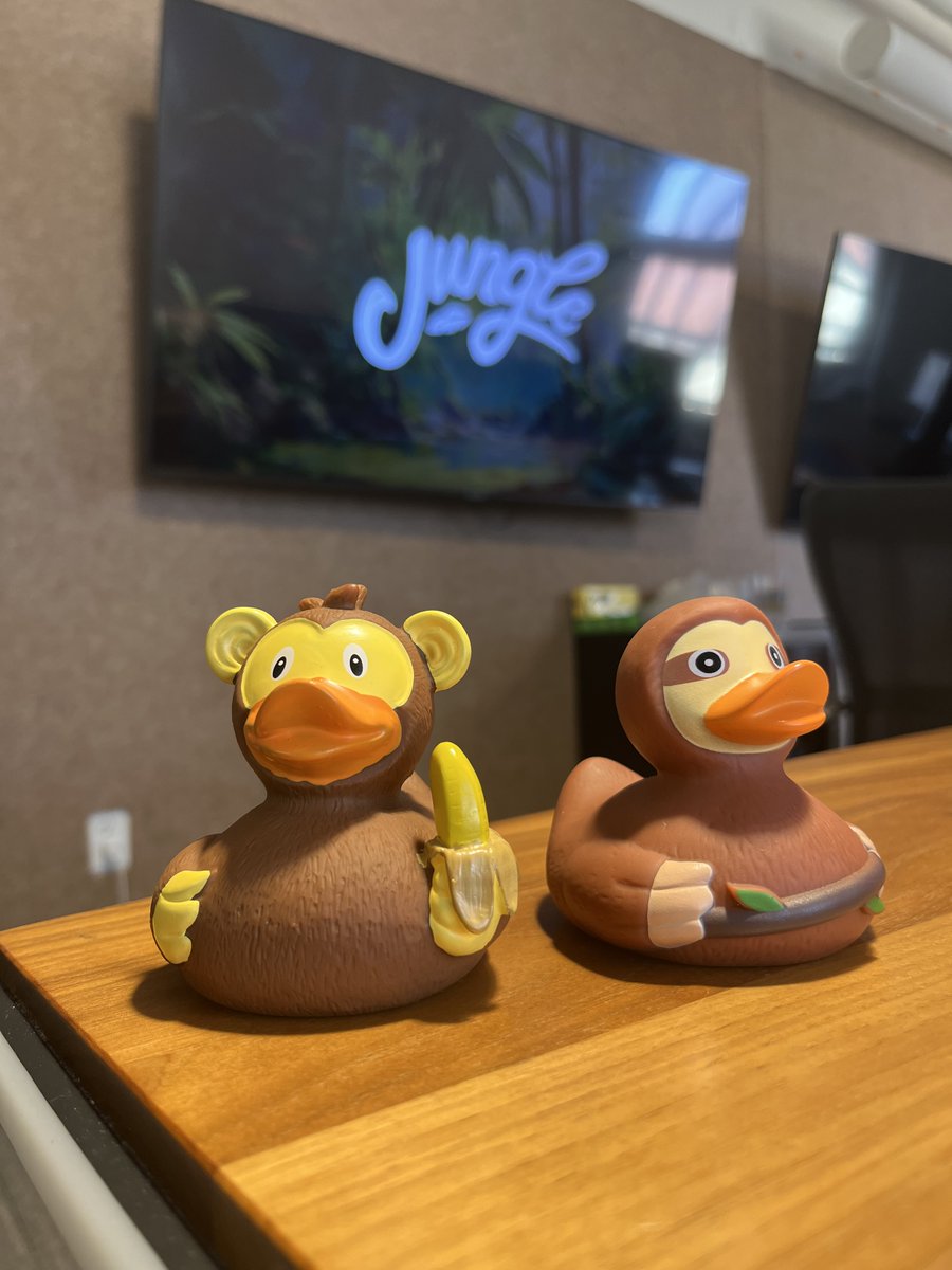 InfiniteJulian0's tweet image. are you team sloth 🦥 or team monkey 🙈