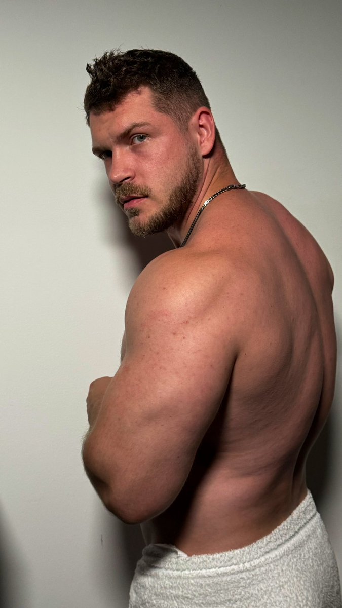 Wanna more? 
Join here 😈

patreon.com/Godrick?utm_ca…