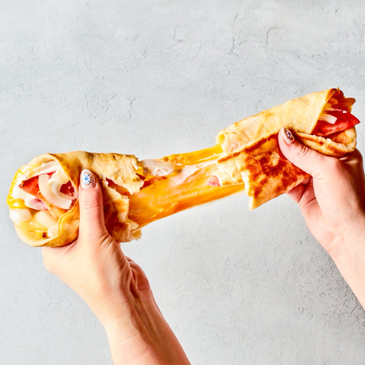 Olga's Kitchen tweet media