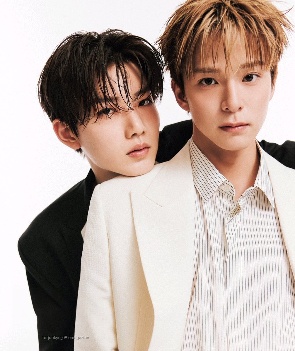 yosahi_daisuki's tweet photo. 정신병자되기일보직전 https://t.co/uupc3dXYGY