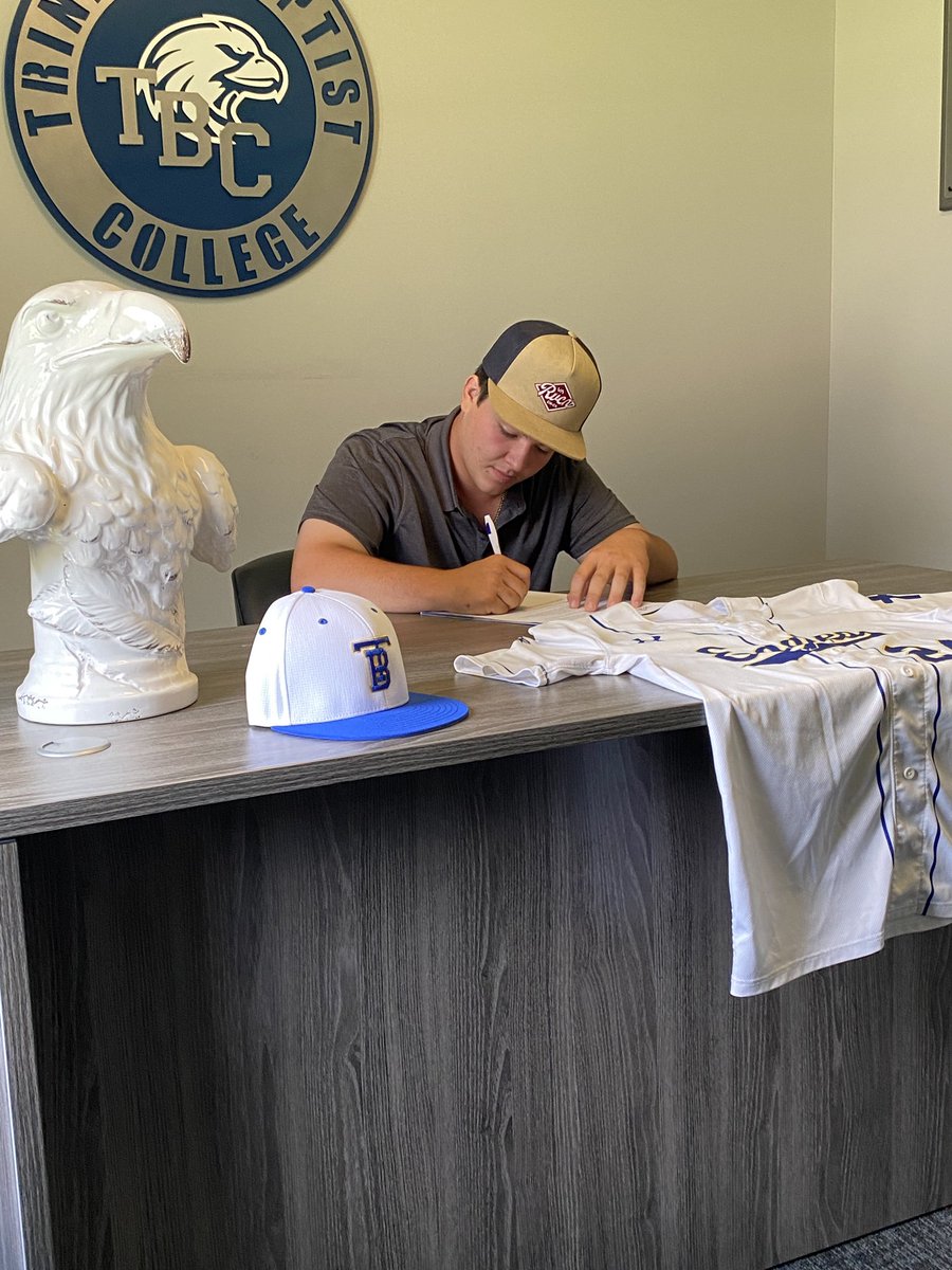BlakeMartin2025's tweet image. Signing day! I’m excited to be continuing my baseball career with Trinity Baptist College! Thank you Coach Jordan!