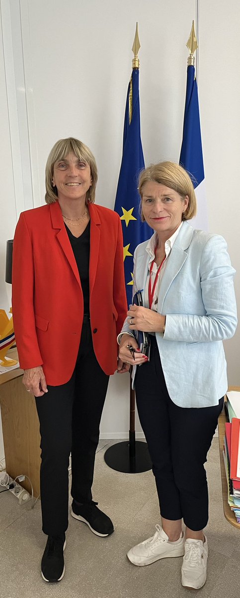 Isabelle Le Callennec (@ilecallennec) on Twitter photo Membre de la commission spéciale #logement <a href="/Europarl_EN/">European Parliament</a>, j’ai pu m’entretenir avec <a href="/valerieletard/">Valérie Létard</a> <a href="/Ecologie_Gouv/">Ministères Territoires Écologie</a> sur nos centres d’intérêt communs et les actions à mener pour soutenir le neuf et la rénovation 🙏 Membre de la commission spéciale #logement <a href="/Europarl_EN/">European Parliament</a>, j’ai pu m’entretenir avec <a href="/valerieletard/">Valérie Létard</a> <a href="/Ecologie_Gouv/">Ministères Territoires Écologie</a> sur nos centres d’intérêt communs et les actions à mener pour soutenir le neuf et la rénovation 🙏