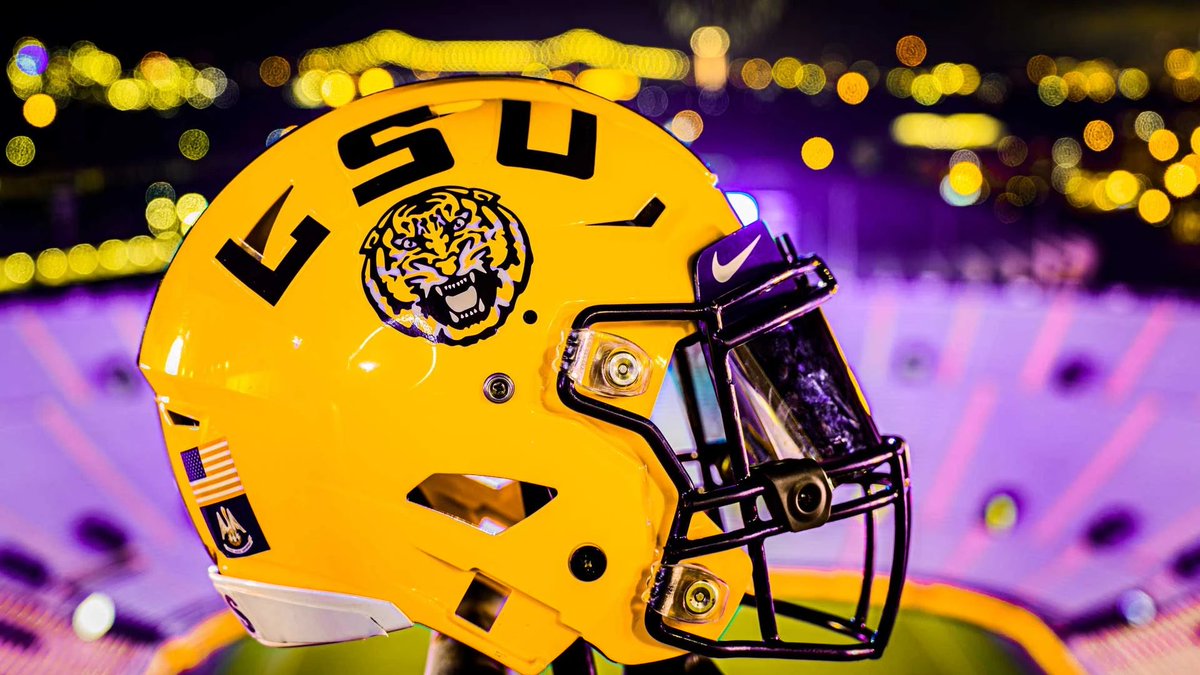 Grateful to say <a href="/LSUfootball/">LSU Football</a> offered! Appreciate <a href="/CoachBrianKelly/">Brian Kelly</a> and <a href="/CoachJoeSloan/">Joe Sloan</a> believing in me.  Looking forward to learning more about what makes LSU such a great place.   GEAUX TIGERS!