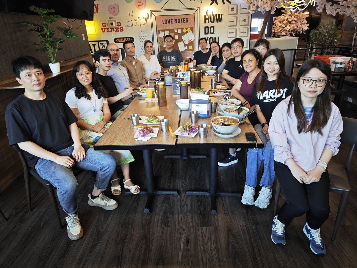 bionaloo's tweet image. Farewell lunch for a Turkish couple visiting professors, Esra Bagda and Ekfan Bagda, from Sivas Cumhuriyet University. They stayed for two years and started aptamer work on modified nucleosides such as methyladenosines. Thank you and it was great to have you in the lab.
