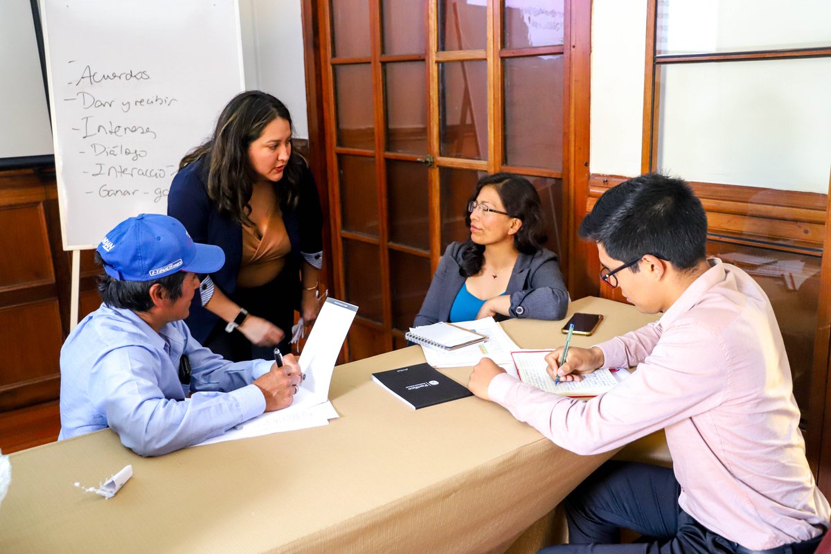 CEDEPASNorte's tweet photo. 🌱 ¡Impulsamos el fortalecimiento de cooperativas agrarias en 4 regiones del norte!
📍 Piura, Cajamarca, La Libertad y Áncash
📚 Formación en gestión moderna para promover su consolidación, sostenibilidad social, financiera y ambiental.
🤝 Con el apoyo de @Brot_fuer_die_Welt https://t.co/qJWOVcJe4O