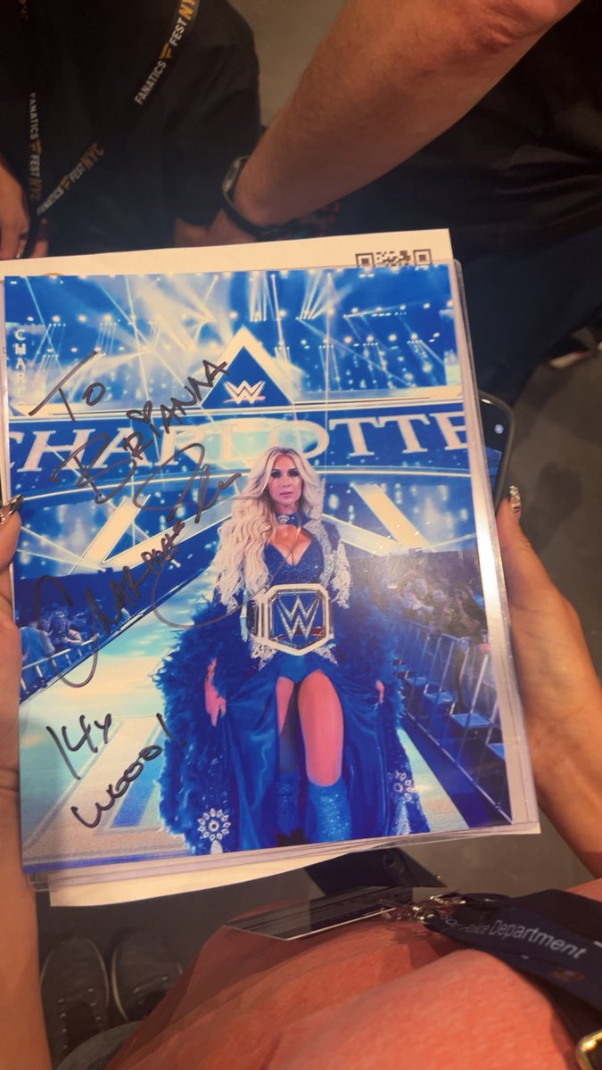 httpsbriefx's tweet image. how could i not repost the best moment of my life. i still can't believe i met my literal idol. i literally was shaking and sobbing (sorry charlotte 💀) but i love her sm. 2014 me is dying rn. thank you @MsCharlotteWWE 🩷🩷