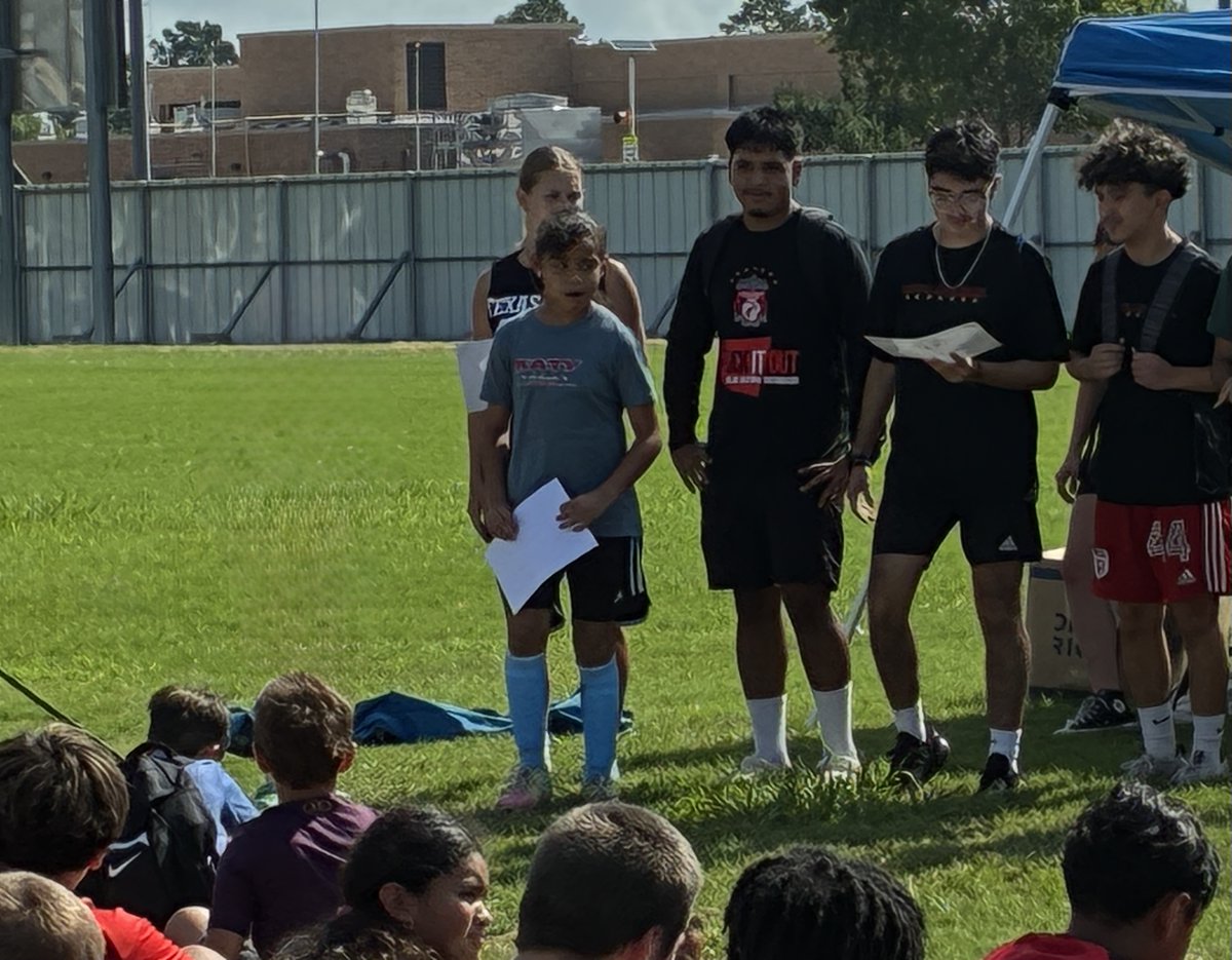 NunezSuemy's tweet photo. "Hustle Award" Day 1 soccer camp ⚽️❤️🖤🥇 🐺@LanghamWSoccer, @langhamcreekhs, @CFISDAthletics , @CyFairISD , @MrHester5 https://t.co/idL7WX73WT