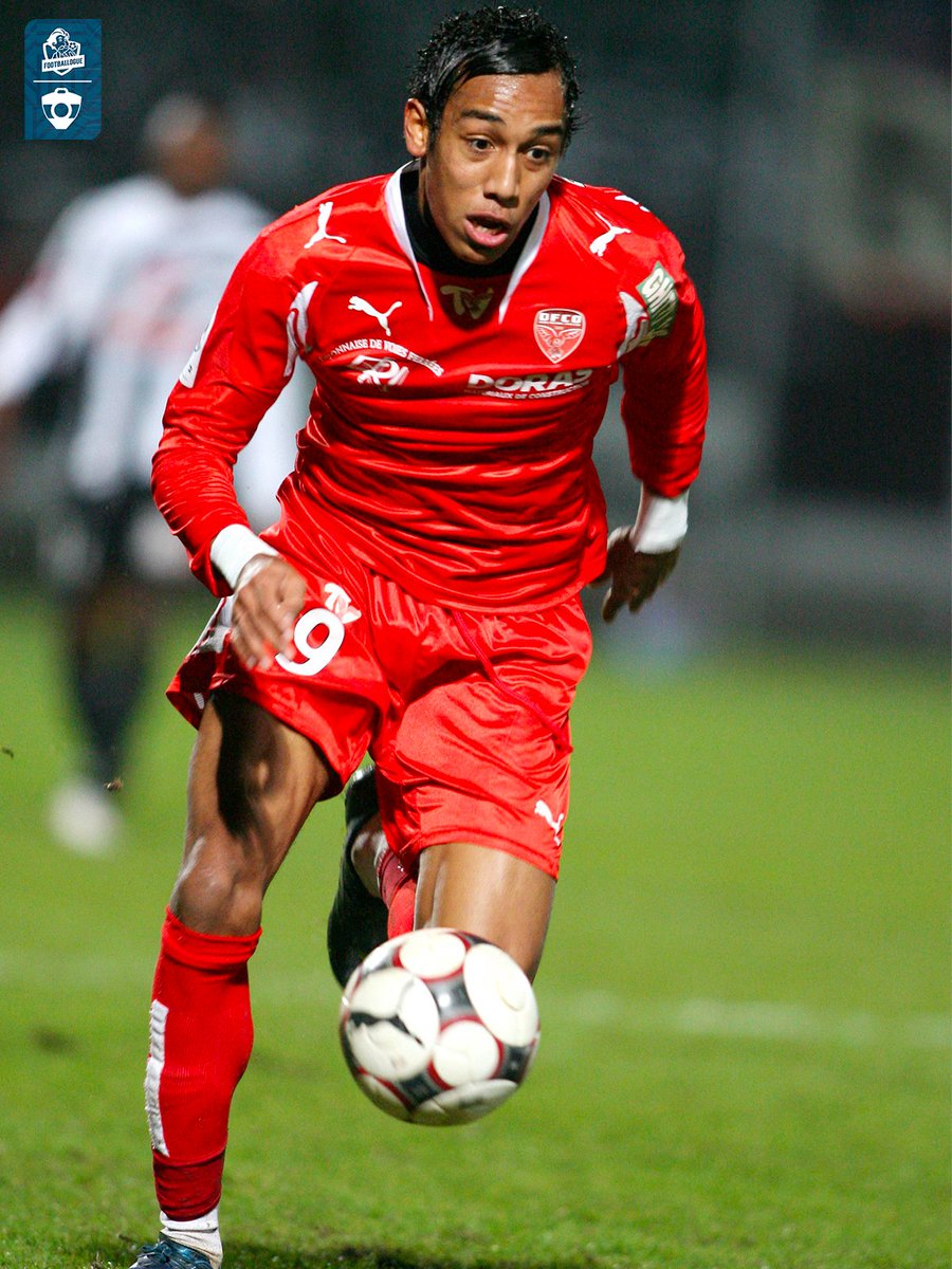 Footballogue tweet media