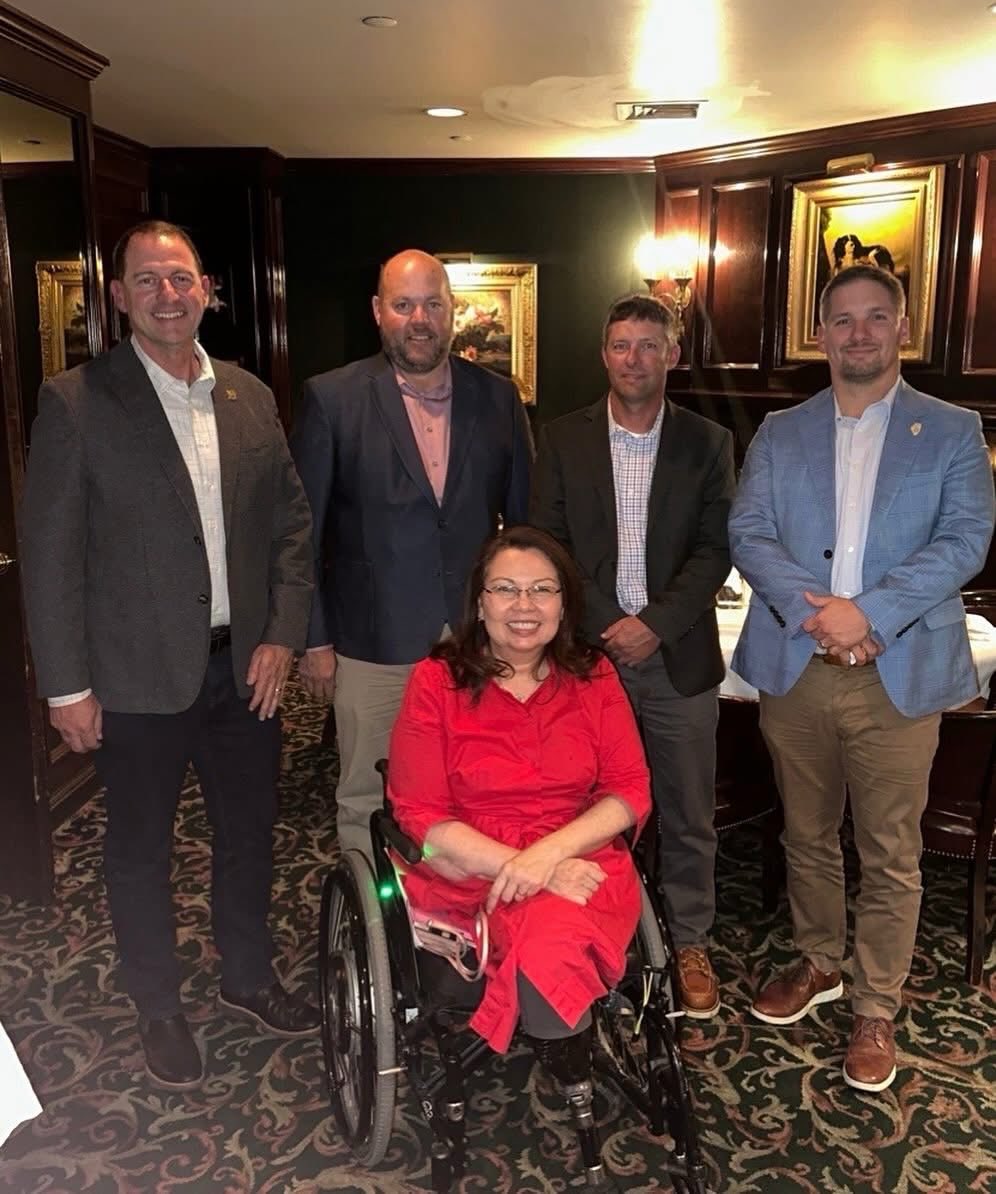 MidAmCarpenters's tweet image. Central IL Assistant Regional Director Matt Bender met with ⁦@SenDuckworth⁩ last week to discuss energy tax credits, Davis Bacon, investing in nuclear power, and other federal issues important to our members. Thank you for supporting working families Senator! #twil #MACRC
