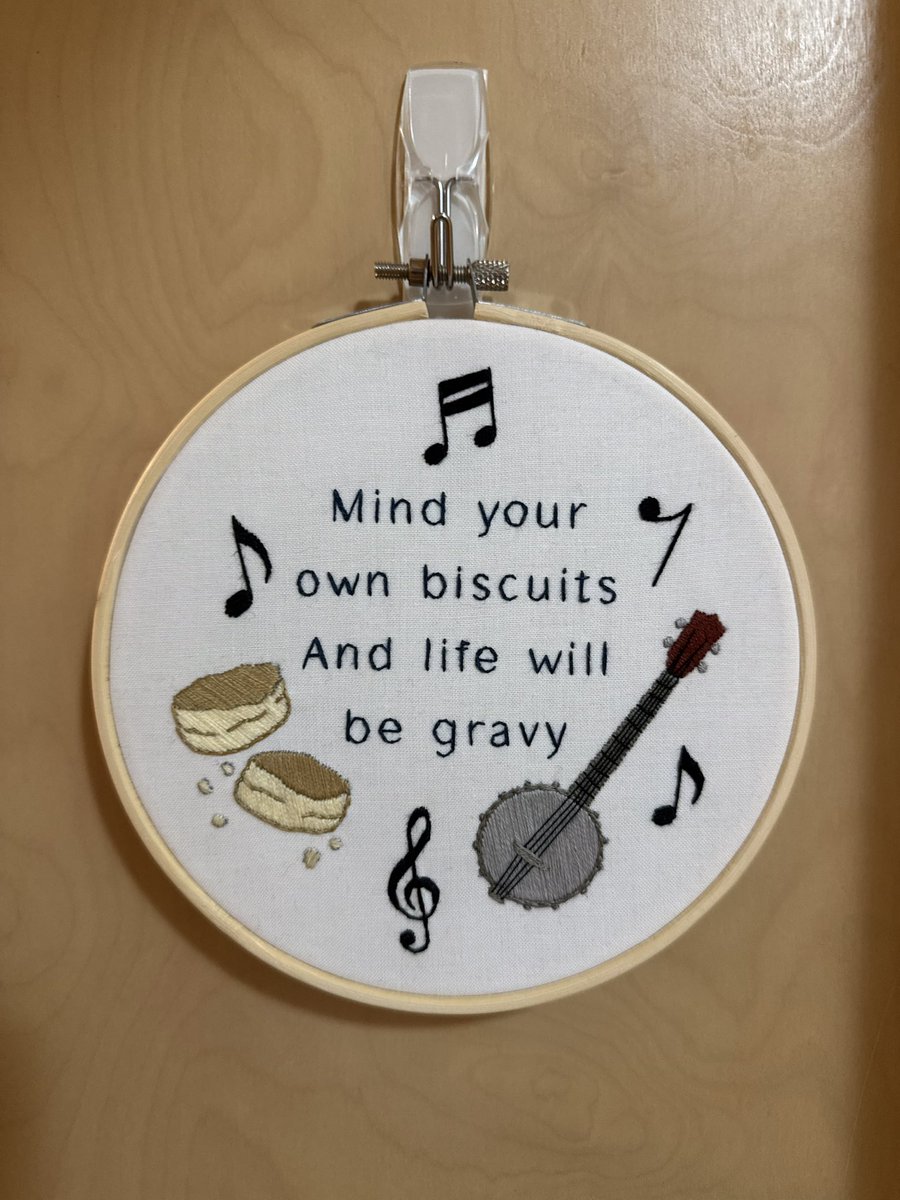 HTMarples's tweet image. Happy 10th anniversary Pageant Material @KaceyMusgraves 🪕🙌🏼