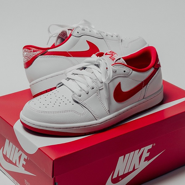 Sneakers 👟 (@sneakersfandom) on Twitter photo 