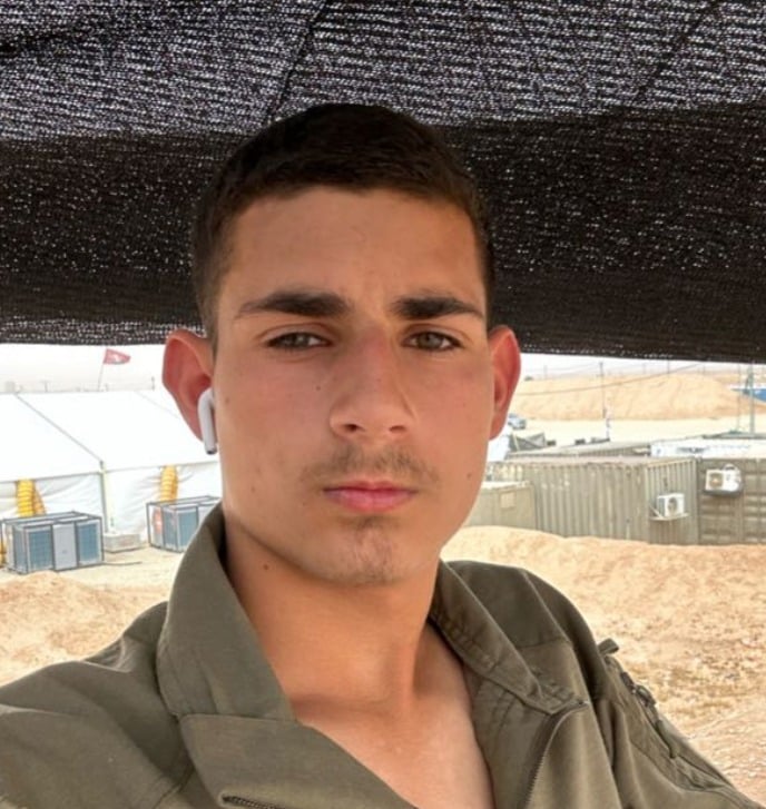 Israeli Staff Sgt. Stav Halfon of the 603rd Combat Engineering Battalion, was killed by sniper fire a few days ago in Gaza's Khan Younis #IDF 

He was only 20.