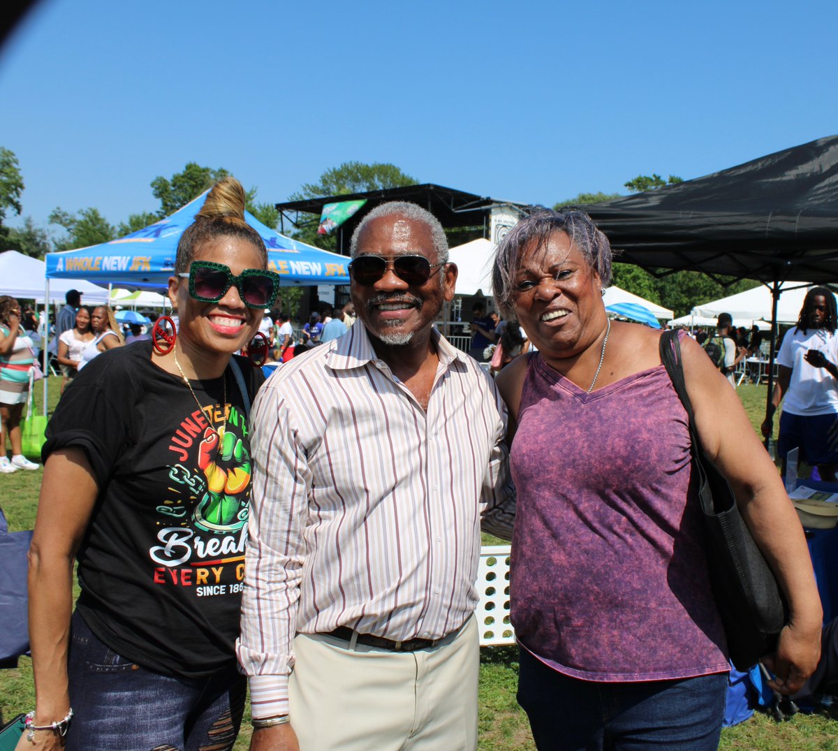 GregMeeksNYC's tweet photo. Had a great Juneteenth weekend at Roy Wilkins Park with @juneteenthinqueens, seeing friends old and new. It was right on theme: Black Family Reunion. https://t.co/djEhtSCBdp