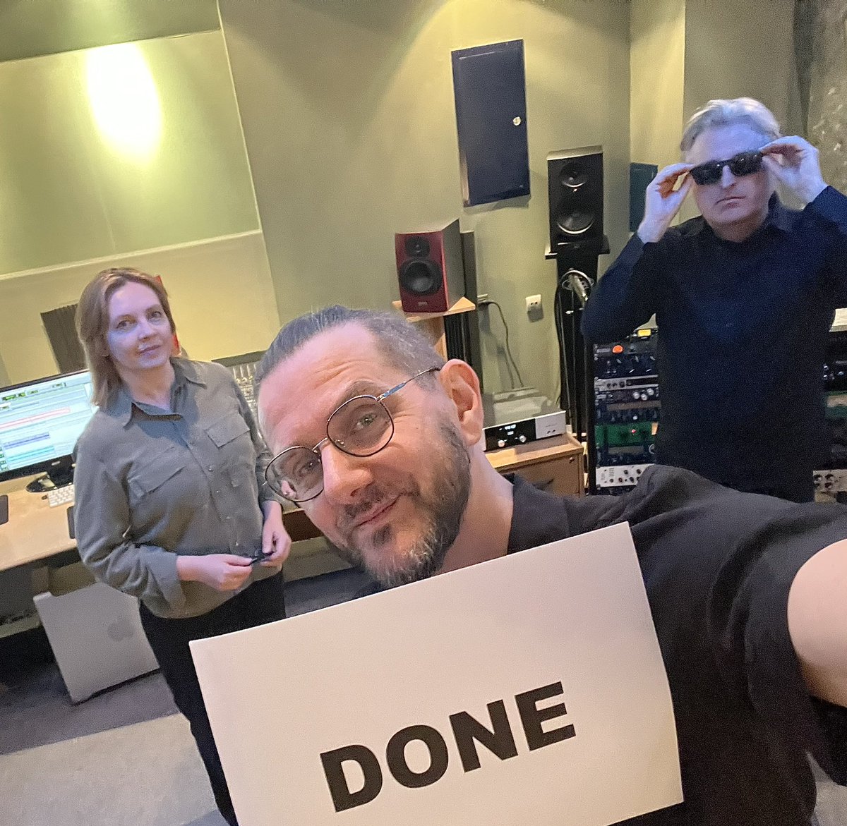 Mariusz Duda (@marivsz_riv) on Twitter photo And it's done! The new Lunatic Soul album is ready! Now all you have to do is wait until Autumn. And just between us - I've probably recorded my best album yet! 🙀
<a href="/insideouteu/">InsideOutMusic</a> <a href="/InsideOutUSA/">InsideOutMusic USA</a> And it's done! The new Lunatic Soul album is ready! Now all you have to do is wait until Autumn. And just between us - I've probably recorded my best album yet! 🙀
<a href="/insideouteu/">InsideOutMusic</a> <a href="/InsideOutUSA/">InsideOutMusic USA</a>