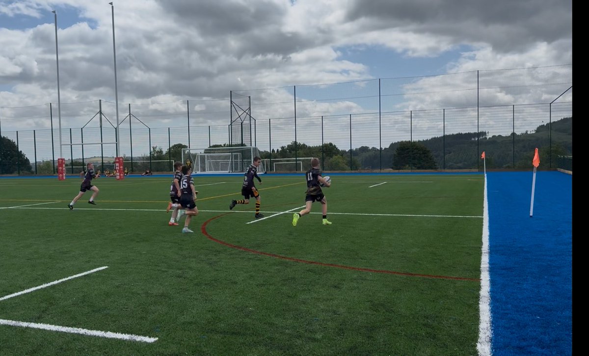 RCCS_Rugby's tweet image. 𝙔𝙀𝘼𝙍 7 𝙍𝙐𝙂𝘽𝙔 7s

Awesome afternoon of Rugby 7s on our New 3G Facility!

24 boys out playing in 3 teams for the school - 119 points scored by Risca… 95 points scored by @LlanwernPE

Huge thanks to Llanwern for coming across with teams to play🔥🫡

#MakingTheDifference 🏉