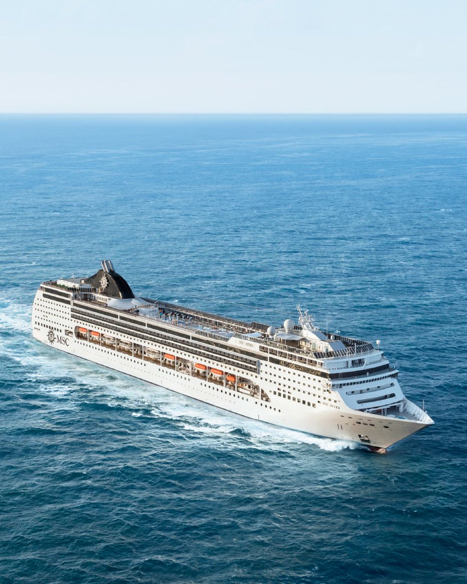 MSCCruzeiros's tweet photo. Passando por Madagascar a bordo do #MSCOpera: prepare-se para se encantar com a natureza exuberante dessa ilha que é um dos destinos mais fascinantes do Oceano Índico. Uma experiência que vai além de qualquer expectativa! 🌍 Saiba mais: https://t.co/gOpb1XZkzU https://t.co/COz64GUTJw