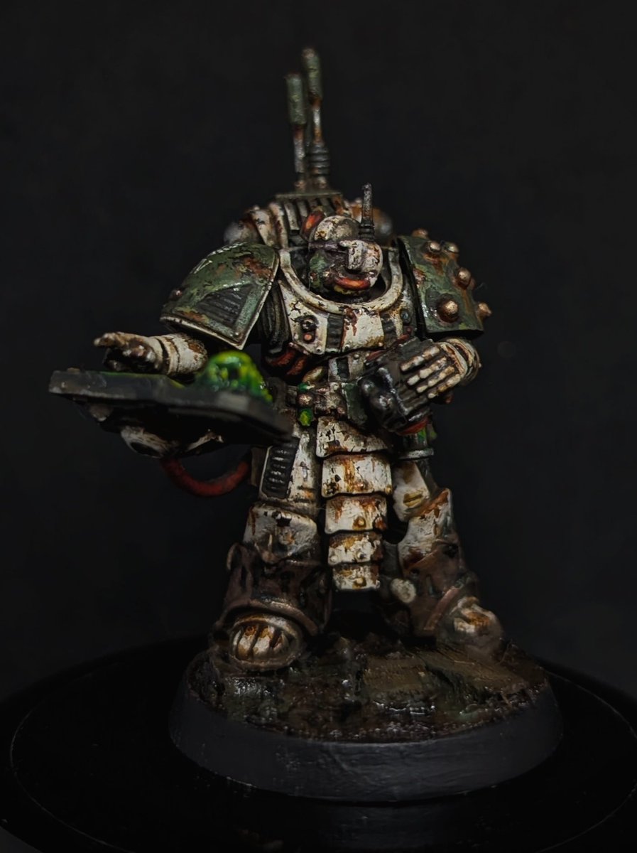 Death Guard Master of The Signal

#WarhammerCommunity 
#horusheresy 
<a href="/warhammer/">Warhammer Official</a>