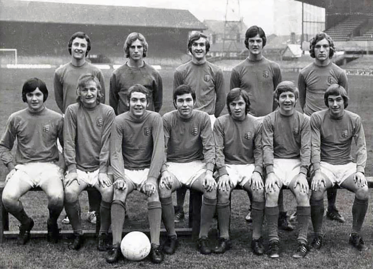 Nowt but a Lad (@nowtbutalad) on Twitter photo The <a href="/IpswichTown/">Ipswich Town</a> #Football Club Youth Team, 1971-72 included a future #Blackburn <a href="/Rovers/">Blackburn Rovers</a> stalwart, Glenn Keeley (2nd right, back row); he played 370 games for the #Lancashire Club between 1976 and 1987. <a href="/BRFPA/">Blackburn Rovers Former Players Association</a> <a href="/RoversTrust/">We Are THE Rovers</a> <a href="/brfcsdotcom/">BRFCS</a> <a href="/Ewoodparkfinest/">Ewoodparksfinest</a> <a href="/readrovers/">ReadRovers.com</a> <a href="/LatestRovers/">Rovers Latest</a> The <a href="/IpswichTown/">Ipswich Town</a> #Football Club Youth Team, 1971-72 included a future #Blackburn <a href="/Rovers/">Blackburn Rovers</a> stalwart, Glenn Keeley (2nd right, back row); he played 370 games for the #Lancashire Club between 1976 and 1987. <a href="/BRFPA/">Blackburn Rovers Former Players Association</a> <a href="/RoversTrust/">We Are THE Rovers</a> <a href="/brfcsdotcom/">BRFCS</a> <a href="/Ewoodparkfinest/">Ewoodparksfinest</a> <a href="/readrovers/">ReadRovers.com</a> <a href="/LatestRovers/">Rovers Latest</a>