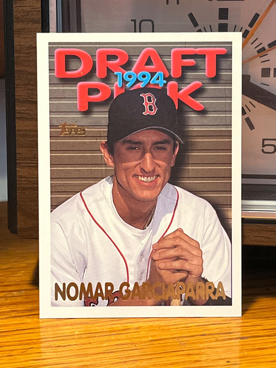 RetroCardSnaps's tweet image. 🎂Nomar Garciaparra
A lot of stud shortstops debuted in the mid-90’s and he was my favorite of them all at the time.
Do you collect Nomahh?