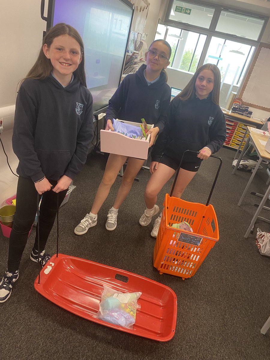MrsHarveyStPat's tweet photo. #anythingbutabagday 🎒😉@StPatricksPS15 Leavers 2025! 🙌 https://t.co/gtF9uv6QK1