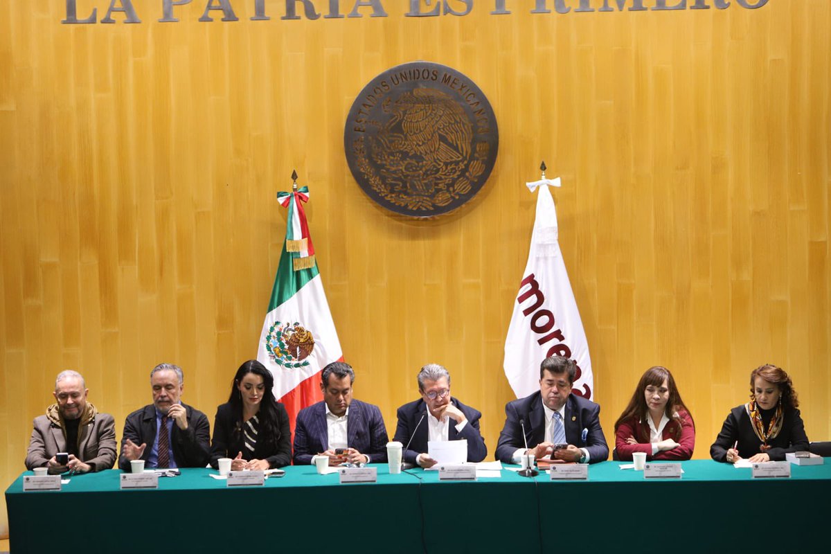 Dolores Padierna (@dolores_pl) on Twitter photo #TrabajoLegislativo | México necesita leyes que sirvan a su pueblo. Por ello, ya nos encontramos en la <a href="/Mx_Diputados/">H. Cámara de Diputados</a> para arrancar con los trabajos del #PeriodoExtraordinario
🕰️El reloj avanza.
✍🏻Es hora de legislar.🙋🏻♀️
Reunión con nuestro Grupo Parlamentario de <a href="/DiputadosMorena/">Tus Diputadas y Diputados Morena</a> #TrabajoLegislativo | México necesita leyes que sirvan a su pueblo. Por ello, ya nos encontramos en la <a href="/Mx_Diputados/">H. Cámara de Diputados</a> para arrancar con los trabajos del #PeriodoExtraordinario
🕰️El reloj avanza.
✍🏻Es hora de legislar.🙋🏻♀️
Reunión con nuestro Grupo Parlamentario de <a href="/DiputadosMorena/">Tus Diputadas y Diputados Morena</a>