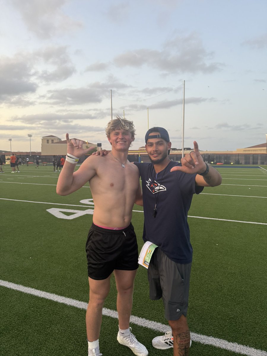 Rome (@rome_ewell) on Twitter photo After a great conversation with <a href="/YorkJacob0/">Coach York</a> i’m beyond blessed and honored to receive an offer from <a href="/UTSAFTBL/">UTSA Football 🏈</a> <a href="/PineFootball/">Springtown Football</a> <a href="/DonnieBaggs_/">#HCville</a> <a href="/KennethDuesman/">Kenneth Duesman</a> <a href="/CoachTJones08/">Tayler Jones</a> <a href="/145TA/">Tye Adams</a> <a href="/Coach_Swensen/">Jack Swensen</a> <a href="/coachgscott1/">coachgscott1</a> After a great conversation with <a href="/YorkJacob0/">Coach York</a> i’m beyond blessed and honored to receive an offer from <a href="/UTSAFTBL/">UTSA Football 🏈</a> <a href="/PineFootball/">Springtown Football</a> <a href="/DonnieBaggs_/">#HCville</a> <a href="/KennethDuesman/">Kenneth Duesman</a> <a href="/CoachTJones08/">Tayler Jones</a> <a href="/145TA/">Tye Adams</a> <a href="/Coach_Swensen/">Jack Swensen</a> <a href="/coachgscott1/">coachgscott1</a>