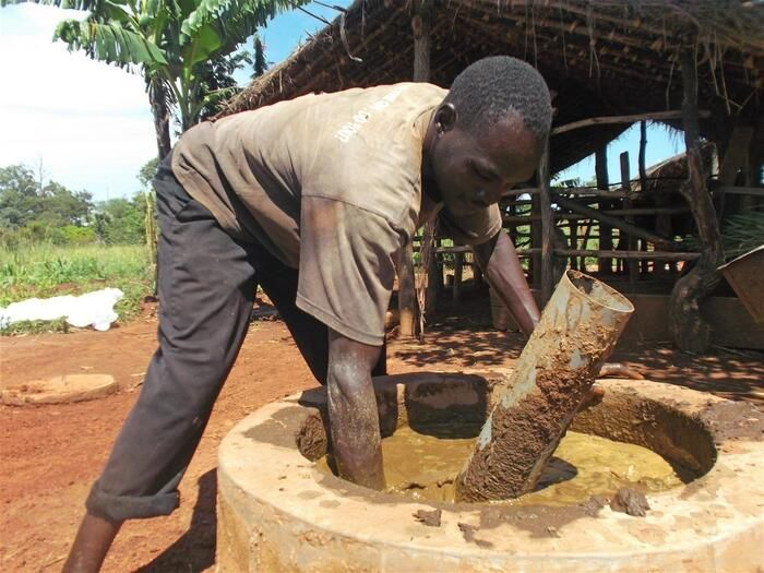 🔥 New on the #KCOA platform!
In Uganda,biogas is turning waste into clean energy,cutting costs, pollution&amp;deforestation.
Discover how households are cooking cleaner &amp; living greener.
📖 Read: kcoa-africa.org/wp-admin/post.…
📸Image source: lnkd.in/dyEJiDk8

#Biogas #CleanEnergy