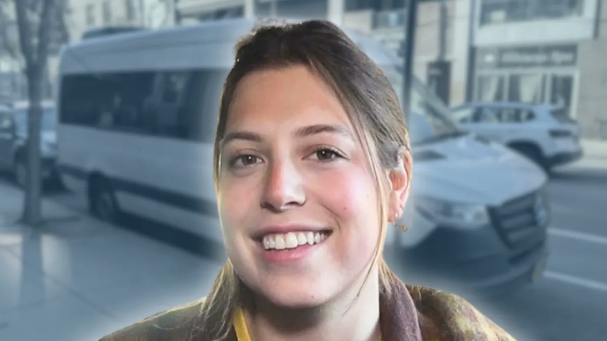 DigitalTourBus's tweet photo. .@gr4ceenger shows you around the van that she toured the country in! Watch the video at https://t.co/LoskmYPrSp
#graceenger #digitaltourbus #businvaders #tourvan #singersongwriter https://t.co/DvhJDiTiCJ