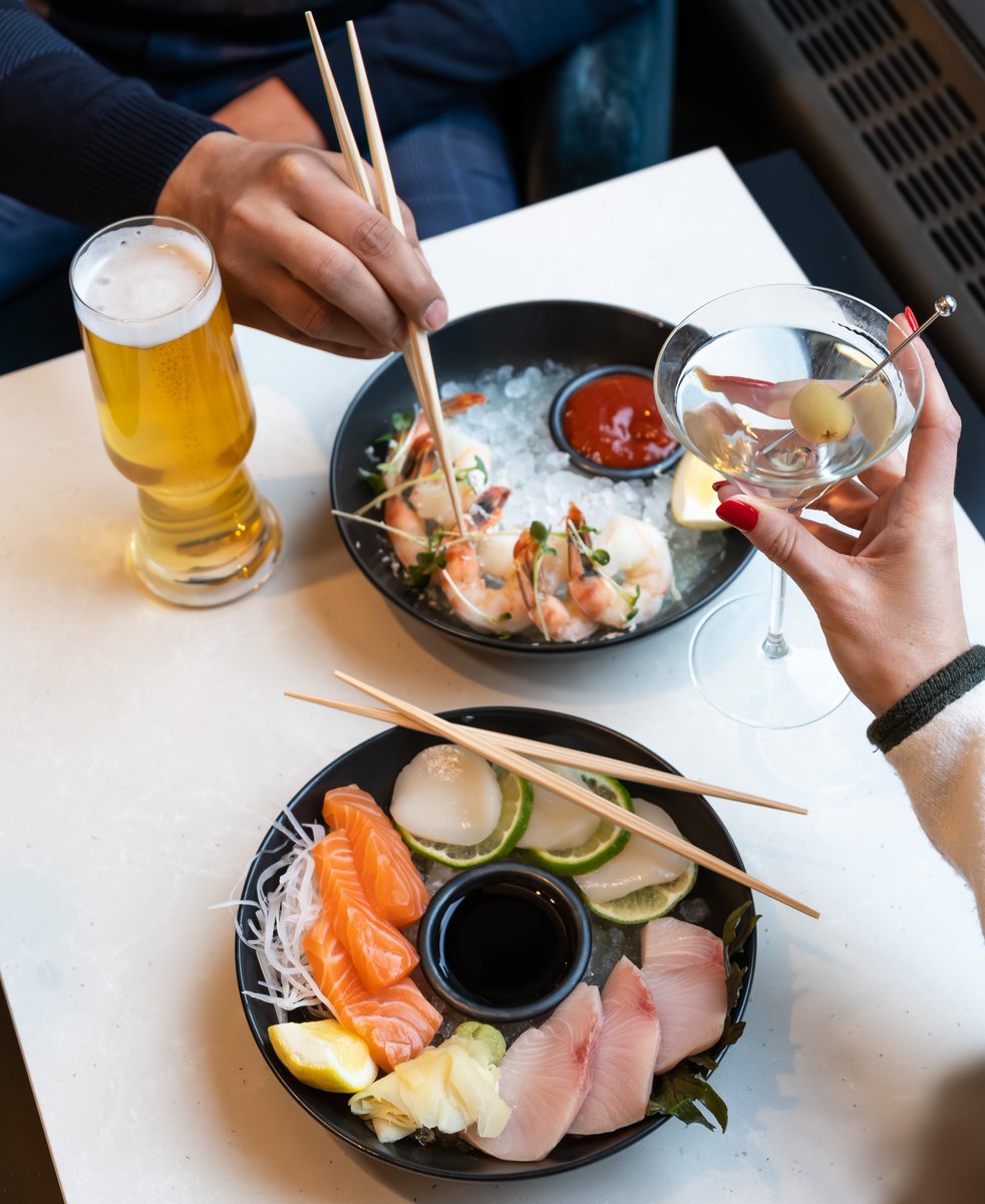 Refined ingredients with local soul &amp; global technique. From chilled shrimp to expertly sliced sashimi, every detail is precision crafted @EDGESteakhouse. 🥢 ✨