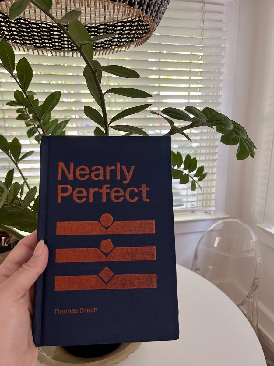 thomasdrach's tweet image. We've got books in hands, y'all! Keep sending pics I love to see these.