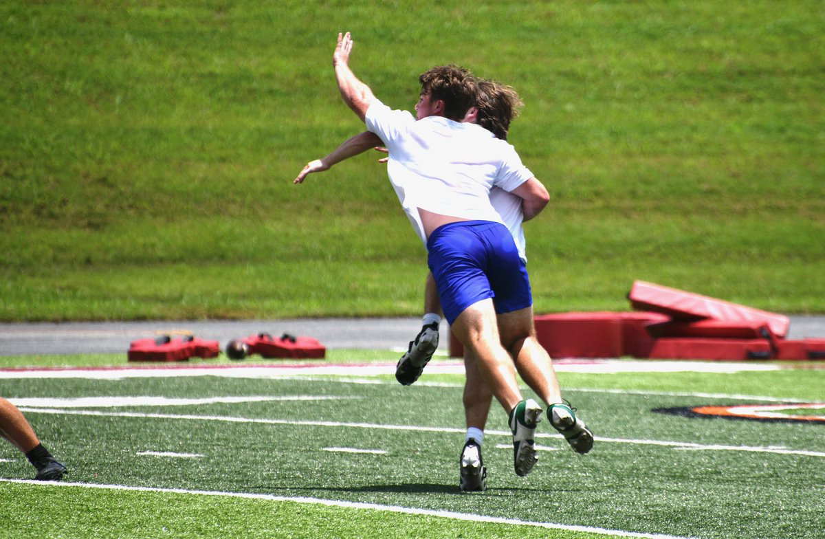 Thanks Coach Holsworth for a the great camp, appreciate the work! <a href="/Coach_Kendall_1/">Coach Kendall</a> <a href="/coachjwilburn/">Jeremy Wilburn</a>  <a href="/Coach_Hols/">Greg Holsworth</a> <a href="/HendersonStateU/">Henderson State U</a> <a href="/Youngbullz22/">#YoungBullz Training & Recruitment</a> <a href="/BrodieSavage_8/">Brodie Savage</a>
