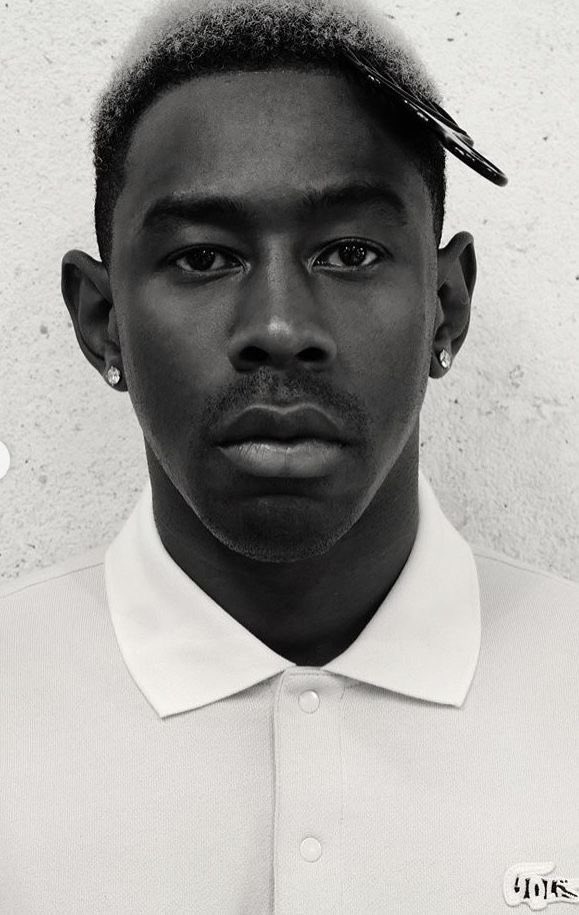 danicaballerou's tweet photo. 🔴 Tyler The Creator quiere eliminar los podcast: 

“Ahora todo el mundo tiene un micro, es asqueroso. Le damos atención a gente tonta para que hable, se equivoque y los estúpidos les rían las gracias”

“Necesitamos electricistas, pintores, profesores, gente con habilidades” https://t.co/etXhm9NTp4