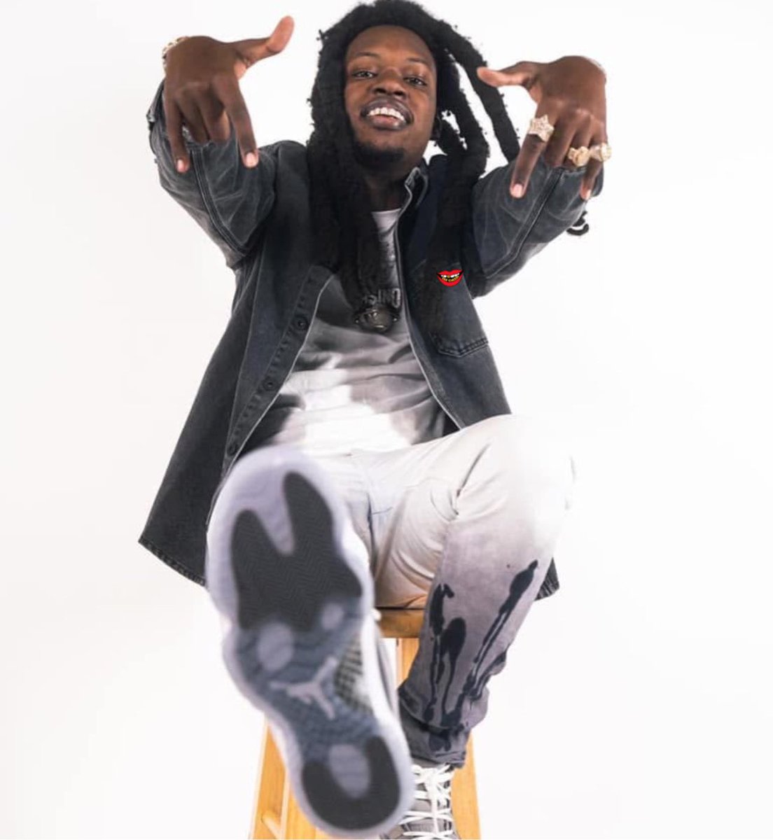 SAY CHEESE! 👄🧀 tweet media