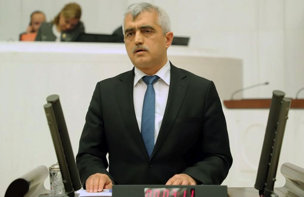 Tutuklu Hastalar (@hasta_tutuklu) on Twitter photo Sn <a href="/gergerliogluof/">Ömer Faruk Gergerlioğlu</a>:
"Cezaevleri çığırından çıktı!
Kapalıdan, açık cezaevlerine çıkan çok kişi oldu ama bu kez açık cezaevlerinde Uyuz hastalığı ve tahta kurusu şikayetleri zirve yaptı Ne olacak? <a href="/adalet_bakanlik/">T.C. Adalet Bakanlığı</a>"
#TürkiyedePolisOlmak Katar'daki ABD Iran Irak Fatih Altaylı Sn <a href="/gergerliogluof/">Ömer Faruk Gergerlioğlu</a>:
"Cezaevleri çığırından çıktı!
Kapalıdan, açık cezaevlerine çıkan çok kişi oldu ama bu kez açık cezaevlerinde Uyuz hastalığı ve tahta kurusu şikayetleri zirve yaptı Ne olacak? <a href="/adalet_bakanlik/">T.C. Adalet Bakanlığı</a>"
#TürkiyedePolisOlmak Katar'daki ABD Iran Irak Fatih Altaylı