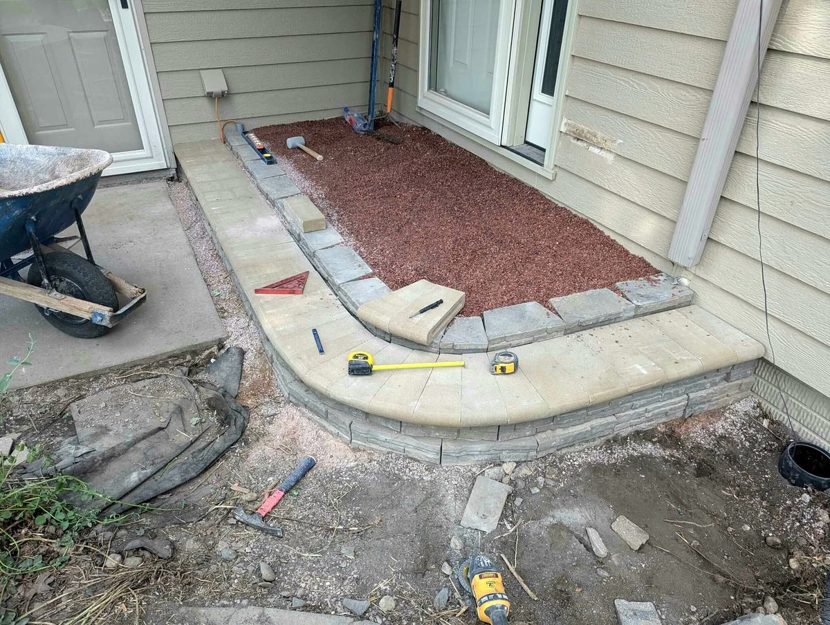 dakotamain_inc's tweet photo. Before - During - After
Our paver project is complete!😍
The transformation is incredible! These paver's completely changed the appearance on this home!
📞 (605) 271-7257
https://t.co/AXvWyMDc40
#dakotamaintenanceinc #paverproject #diy #homeimprovementprojects https://t.co/YiAcGwWrDB