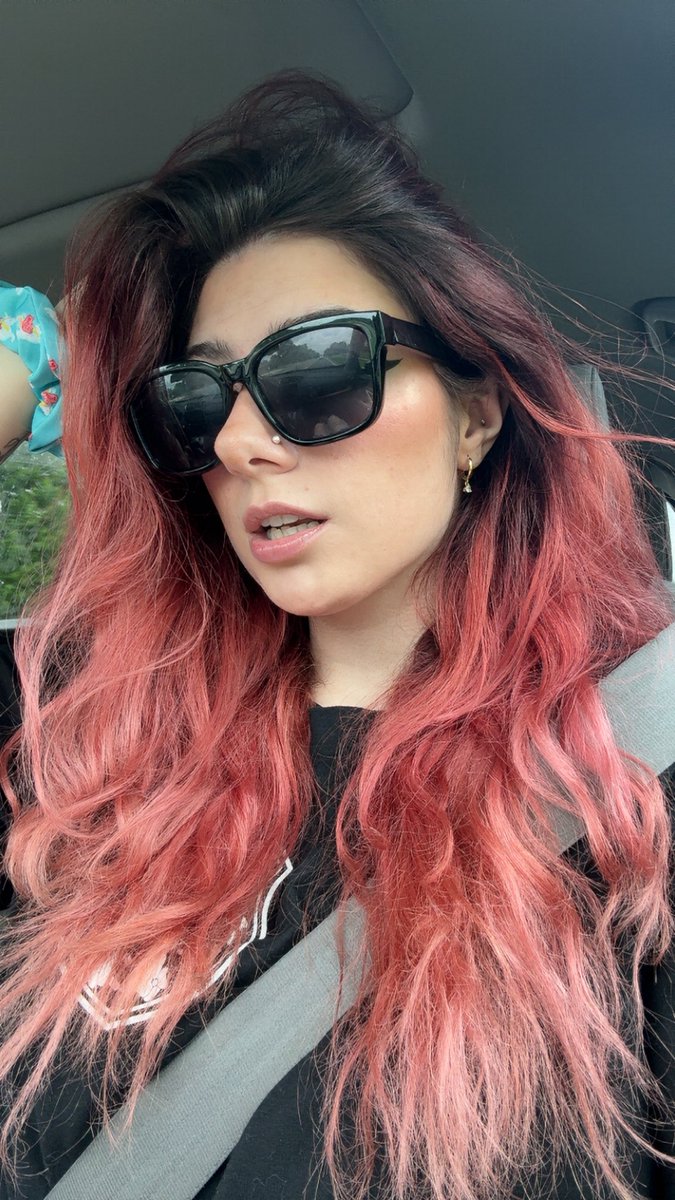 🕶️
