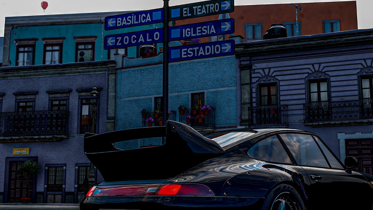 Cheetos4k's tweet photo. El Porsche 911 GT2 de 1995 es uno de los deportivos más extremos jamás fabricados por la marca alemana. Basado en la generación 993, fue creado para cumplir con las exigencias de homologación en competición y pronto se ganó fama por su carácter brutal y su manejo desafiante. https://t.co/8jPorQuS3y