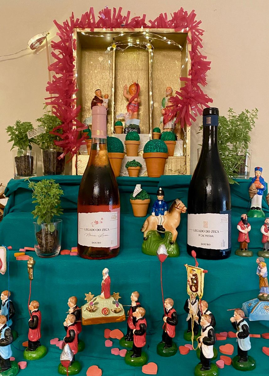 Legado_Zeca's tweet photo. 3/3 

São momentos de folia
Vividos com o coração
Ao Zeca e companhia 
Mantemos a tradição

Um bom São João a todos! 🎊🎈 https://t.co/vFvcl7oISe