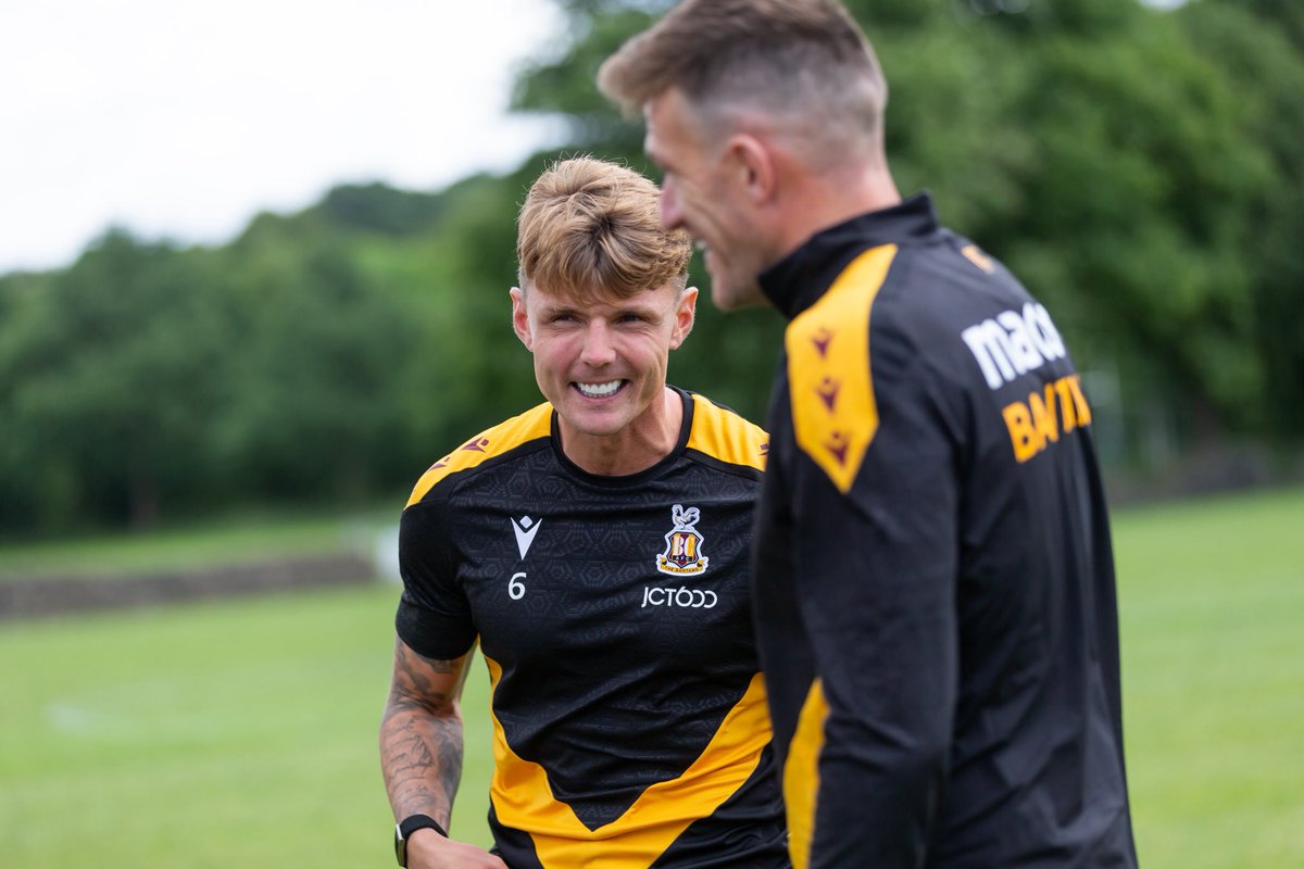 mp_1825's tweet image. Joy 😃 &amp;amp; Pain 😰

Pre season number 17 underway ❤️💛