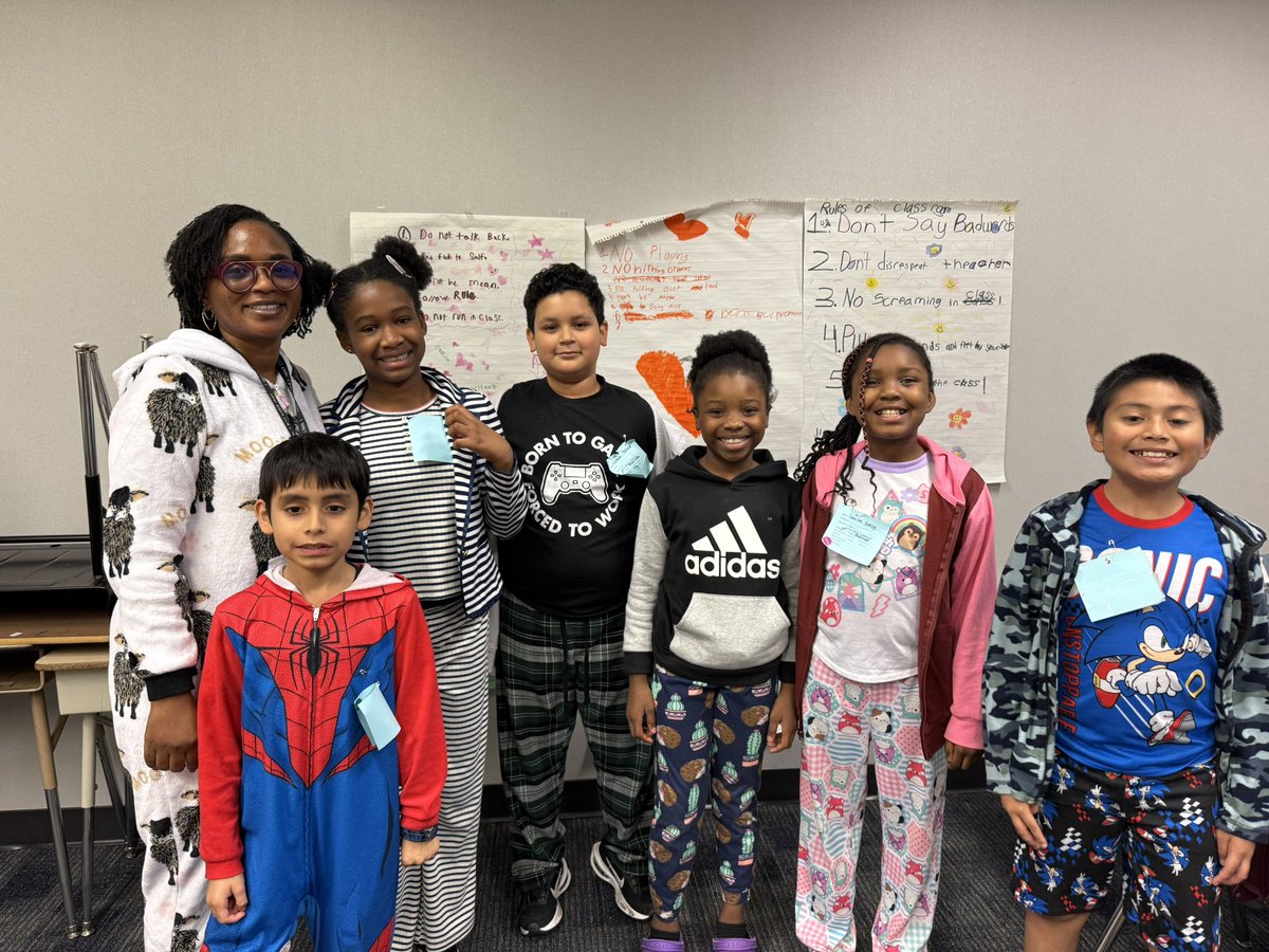 Rolling out of bed and right into summer school! 😉 It's our final week and we're ending it in ultimate comfort: PAJAMA DAYS! 😴 🎉#SummerVibes #PajamaParty #SchoolFun <a href="/ajbushelem/">Bush Elementary</a> <a href="/MrsTaylor7720/">Jennifer Taylor</a> <a href="/ShyAlief/">Cecil Shy</a>