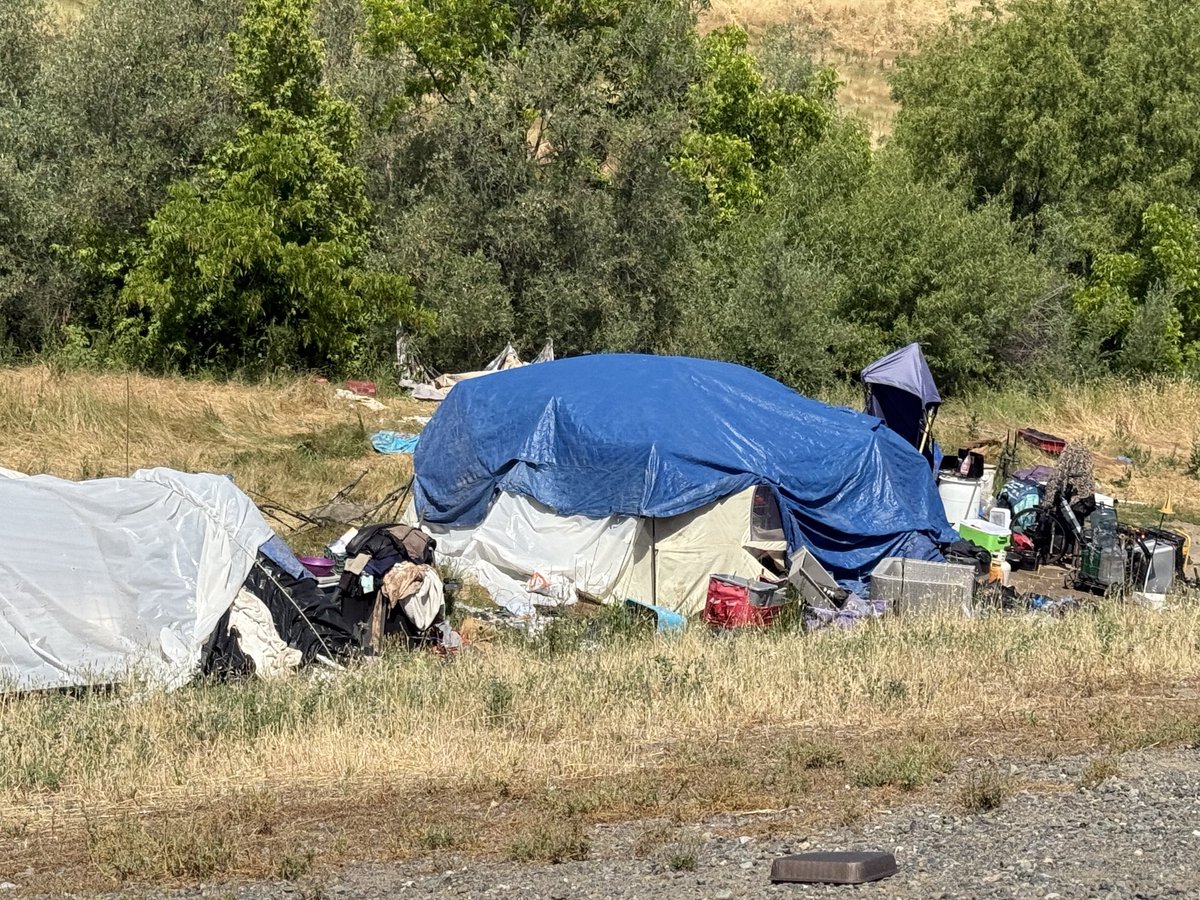 Steven Maviglio ๐ฎ๐น๐บ๐ฆ๐บ๐ธ๐ฎ๐ฑ (@stevenmaviglio) on Twitter photo While โฆ<a href="/CAgovernor/">Governor Gavin Newsom</a>โฉ spends his days bashing others, thereโs a human and environmental tragedy that goes on day after day on STATE land in Sacramento along the American River. What has he โฆ<a href="/CA_DWR/">California Department of Water Resources</a>โฉ done about it? Absolutely nothing. While โฆ<a href="/CAgovernor/">Governor Gavin Newsom</a>โฉ spends his days bashing others, thereโs a human and environmental tragedy that goes on day after day on STATE land in Sacramento along the American River. What has he โฆ<a href="/CA_DWR/">California Department of Water Resources</a>โฉ done about it? Absolutely nothing.